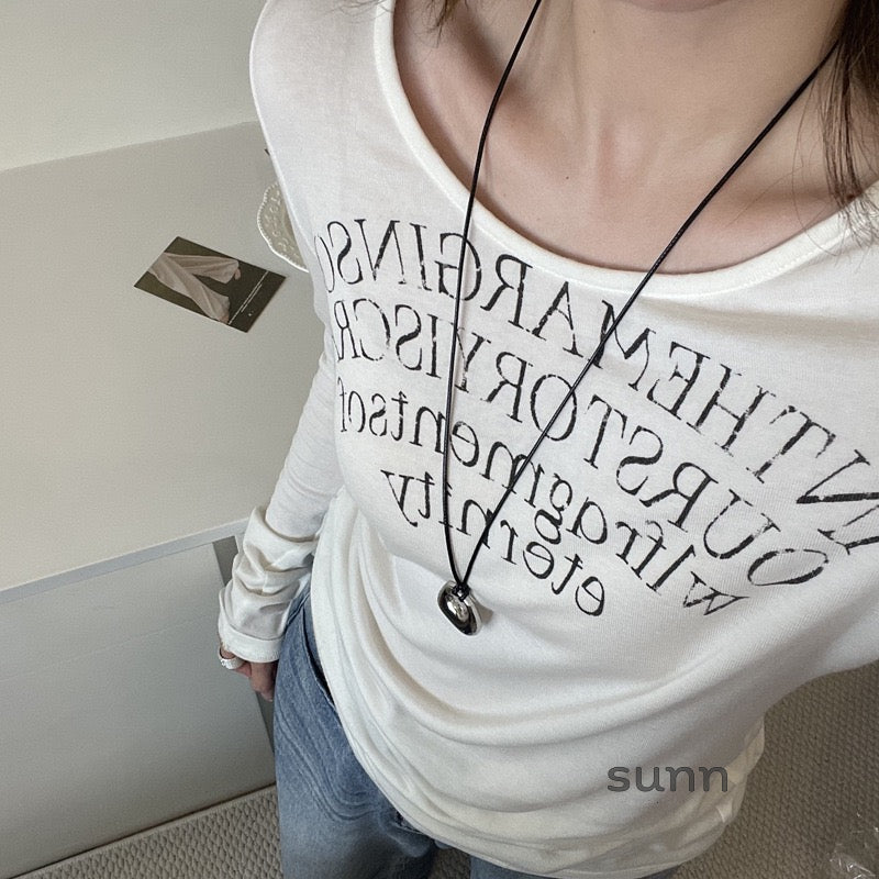 Chloie Sculptural Pendant Necklace [CZYVX1FH]