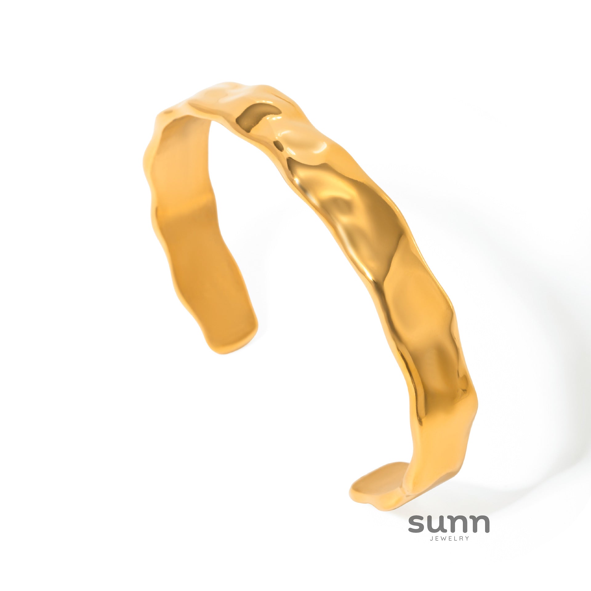 Chrissy Textured Wave Bracelet [CK1DID04]