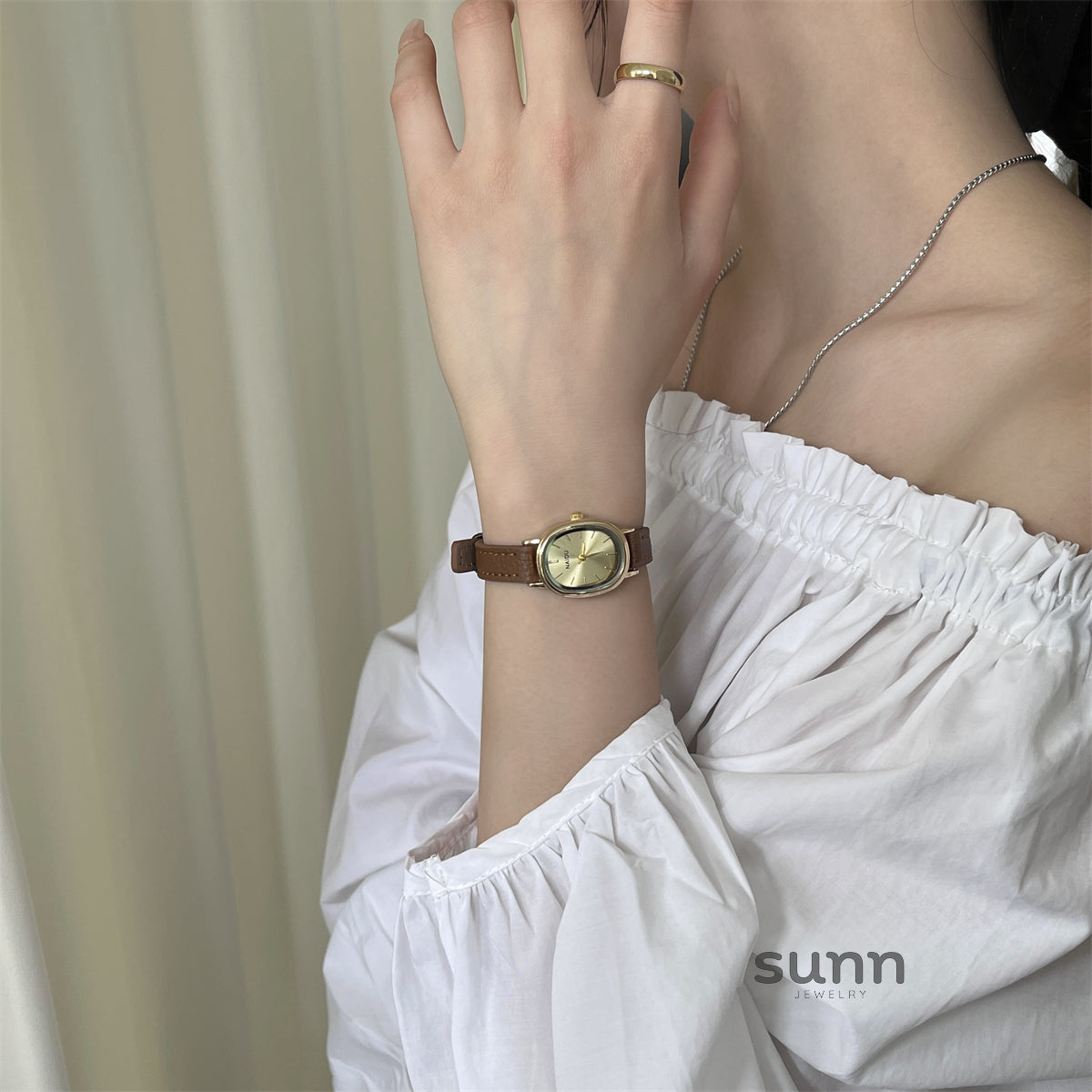 Christabel Oval Mid-Century Watch [G2TDVU2D]