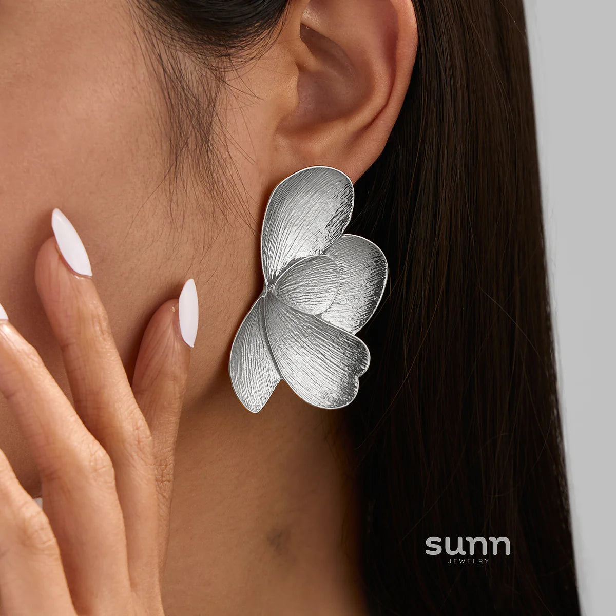 Christianna Linear Petal Studs