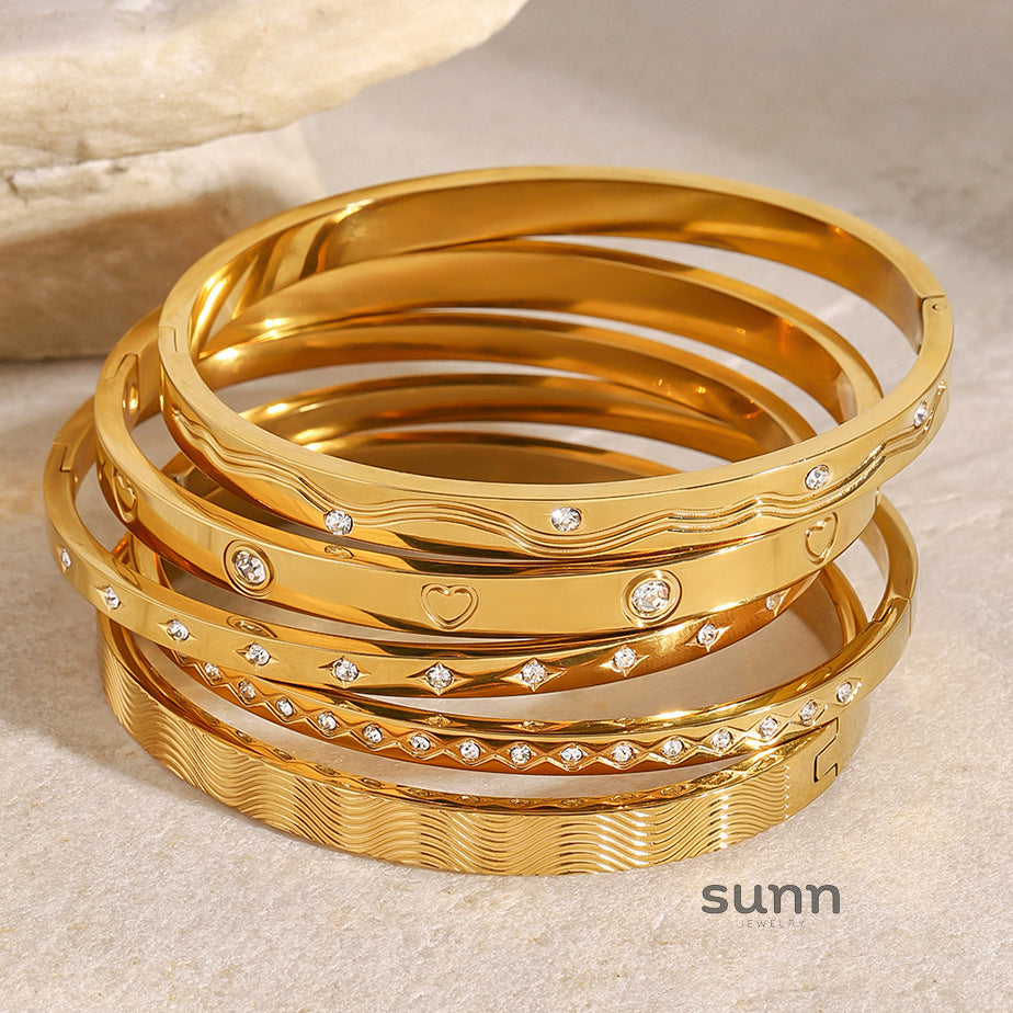 Christianna Zircon Buckle Bracelet [AX1RRZ2P]