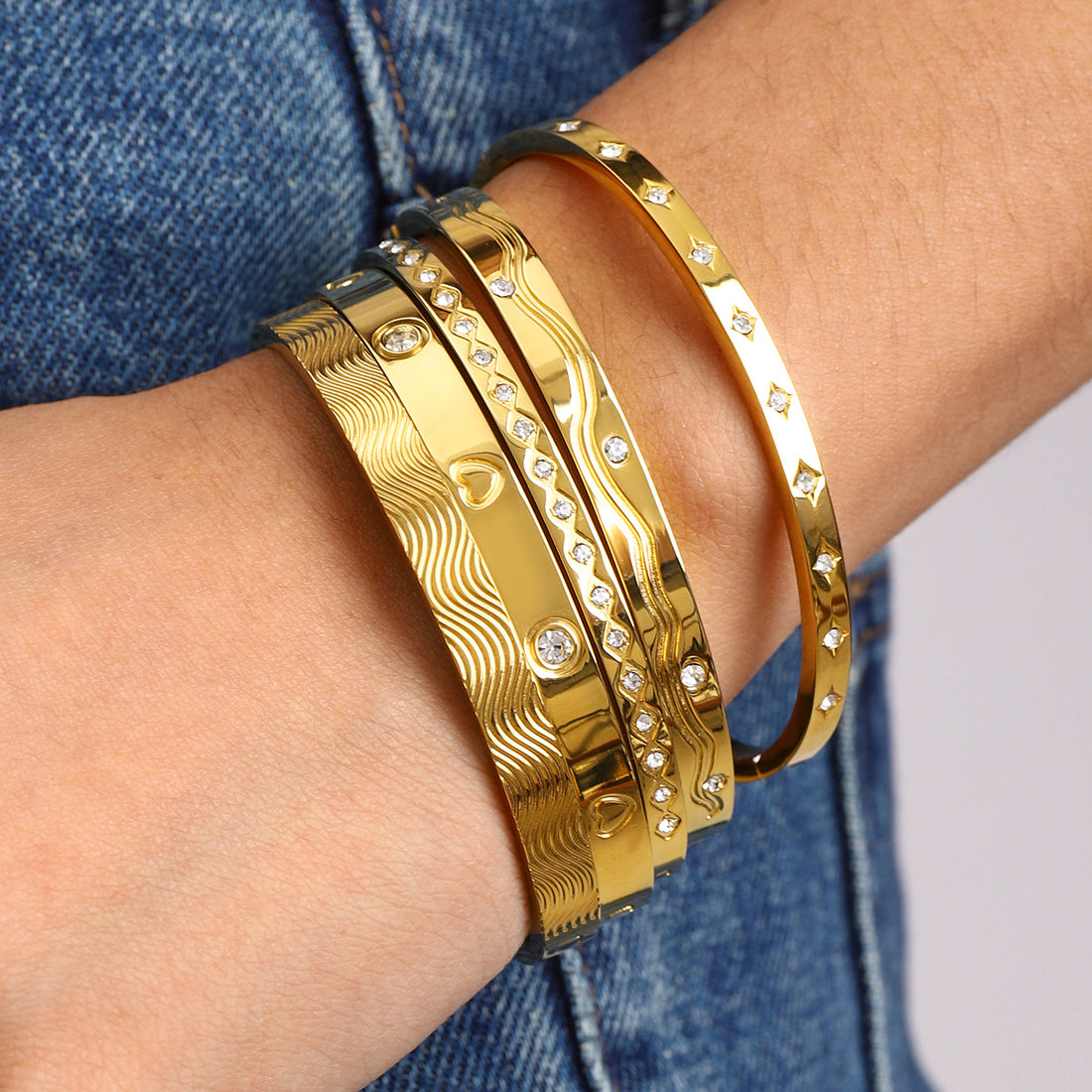 Christianna Zircon Buckle Bracelet [AX1RRZ2P]