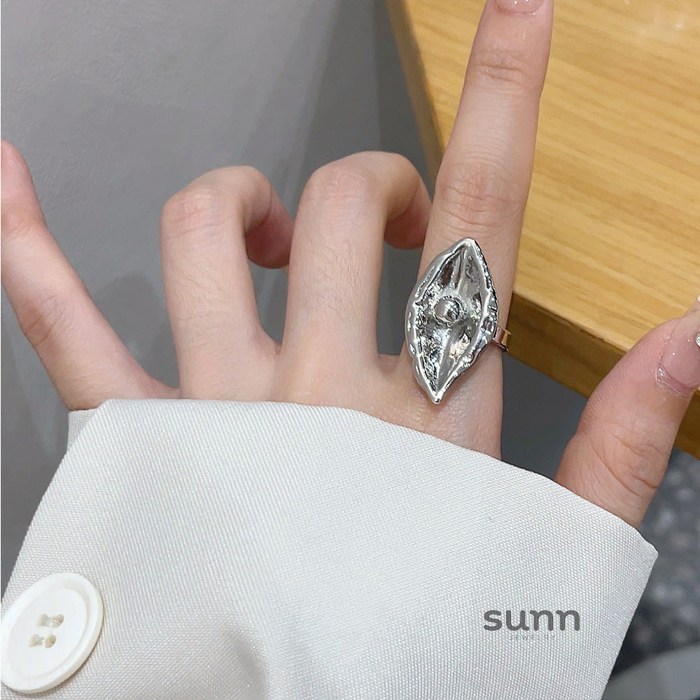 Christy Pleated Floral Ring [JV31R94O]