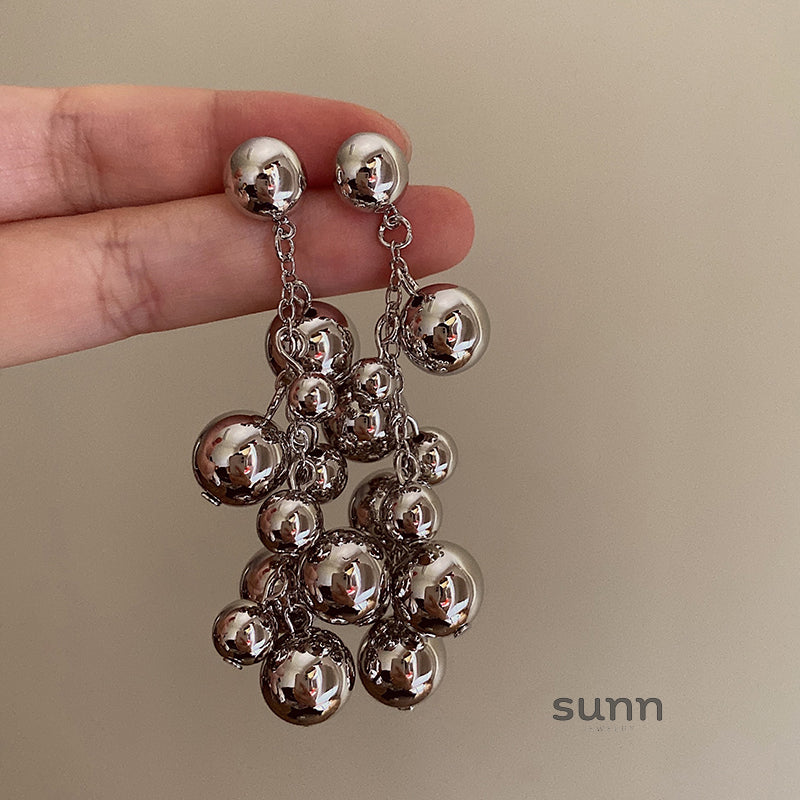 Ciana Sculptural Silver Earrings [HU4912O1]