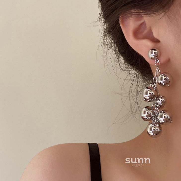 Ciana Sculptural Silver Earrings [MLXD5LVE]