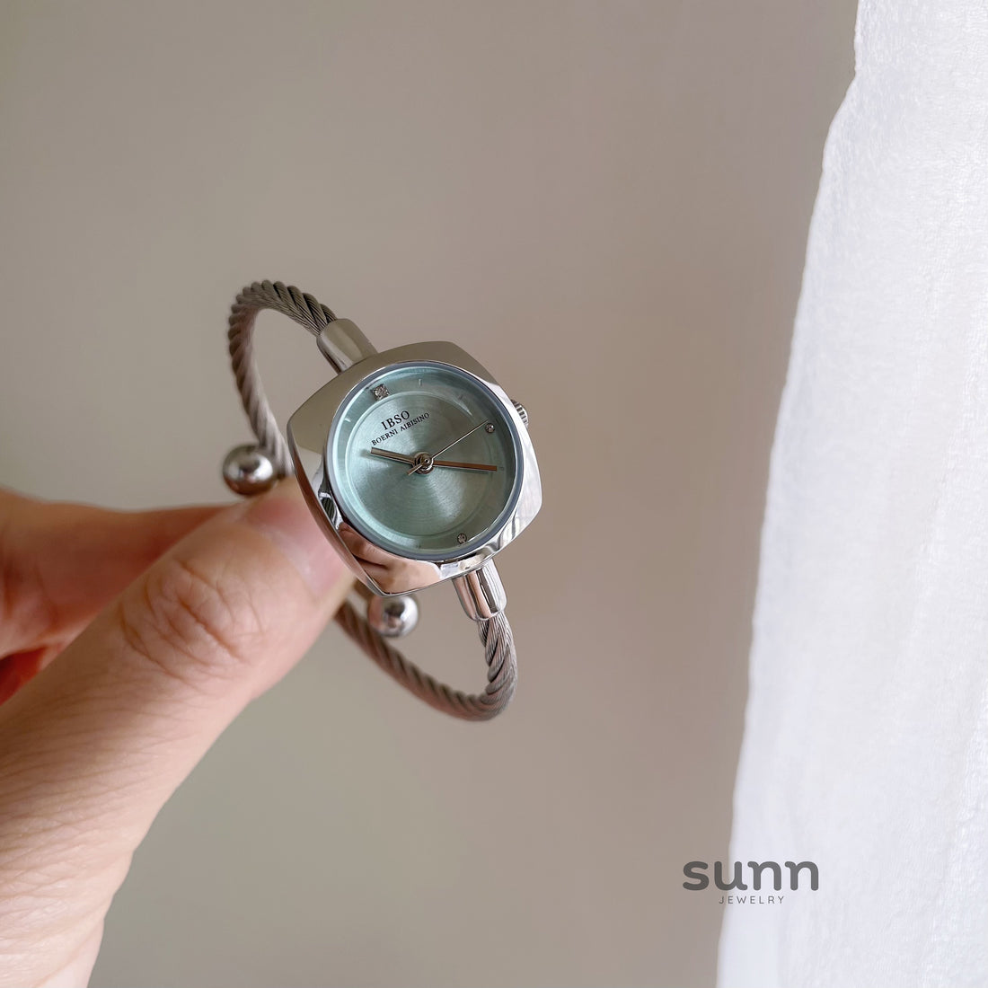 Ciera Elegant Square Watch [NOKX9Q3N]