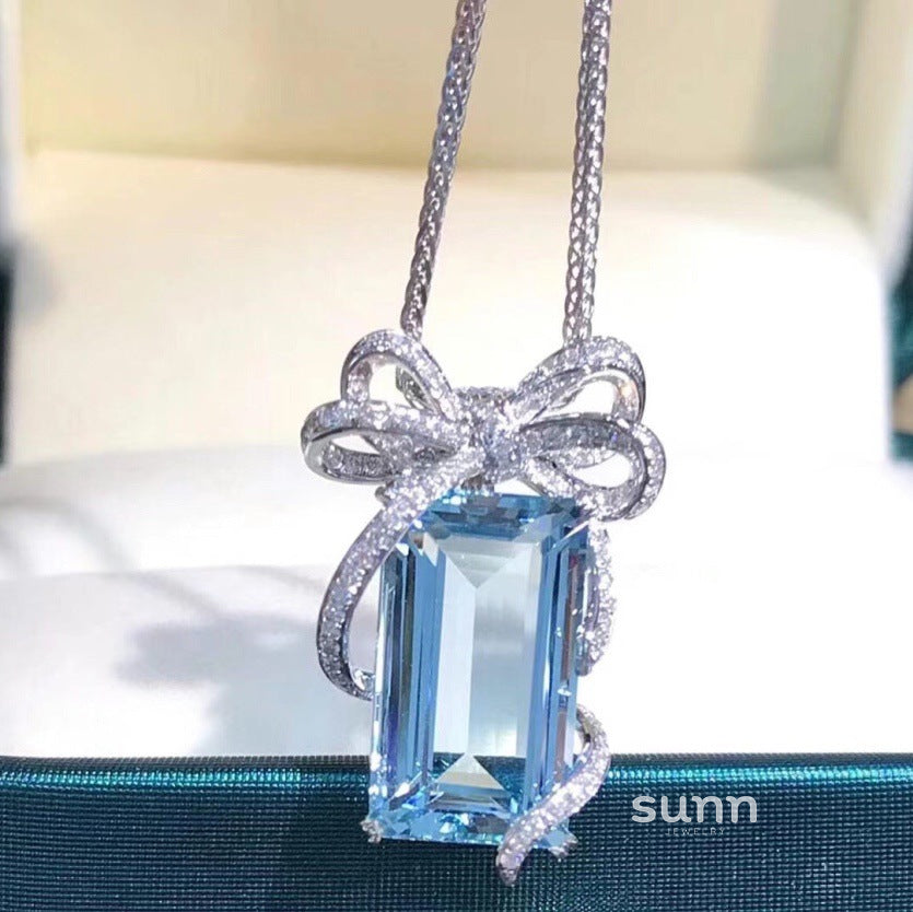 Cierra Aquamarine Bow Necklace [BHSQ3W18]