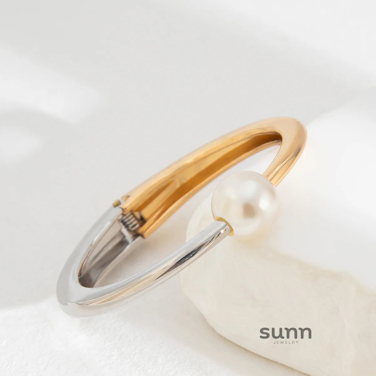Citlaly Elegant Pearl Bangle