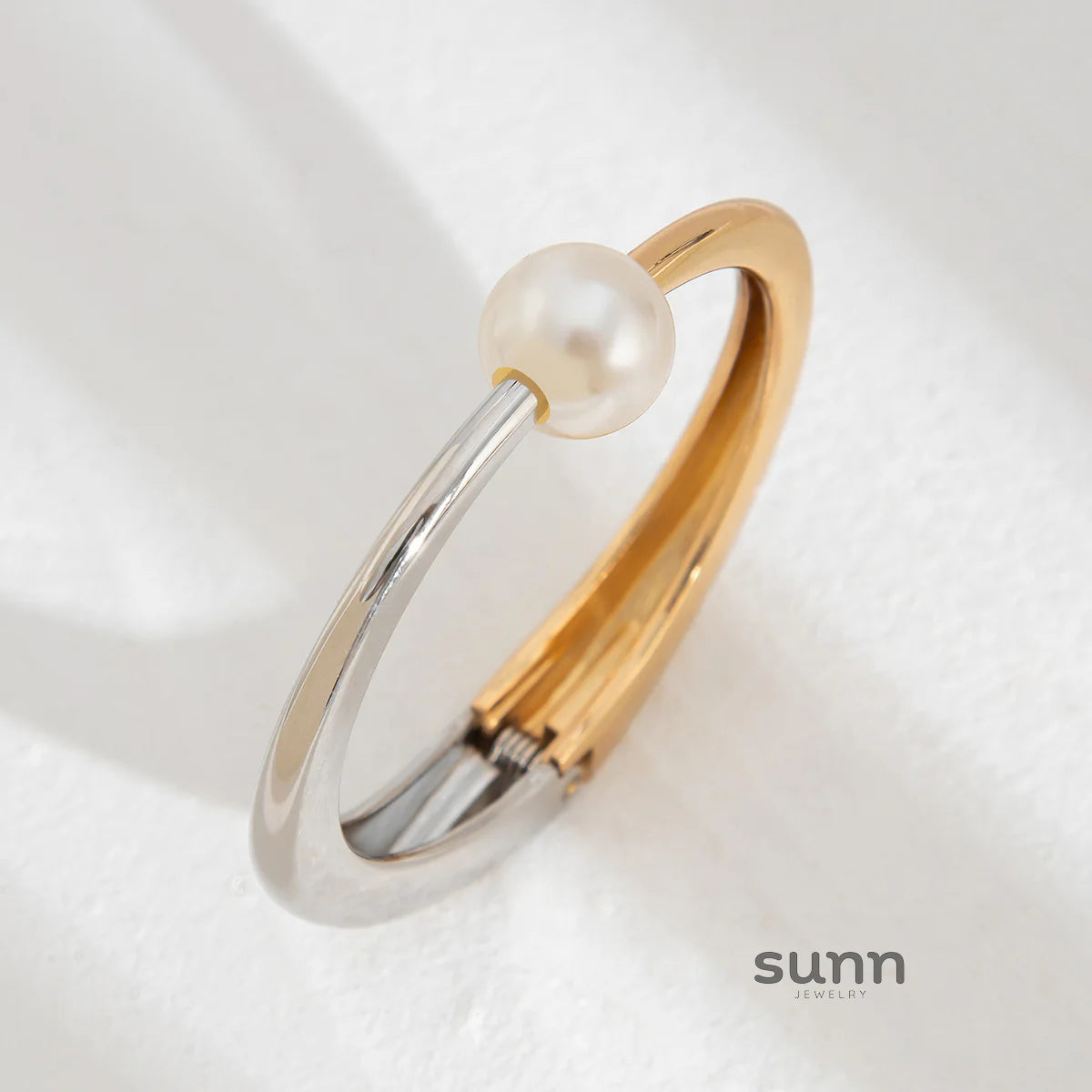 Citlaly Elegant Pearl Bangle