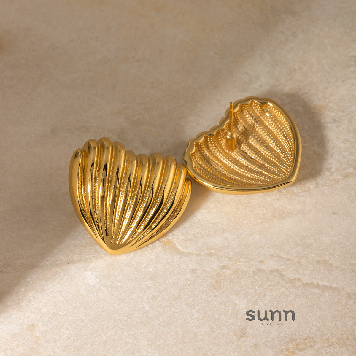 Claire Dainty Heart Studs