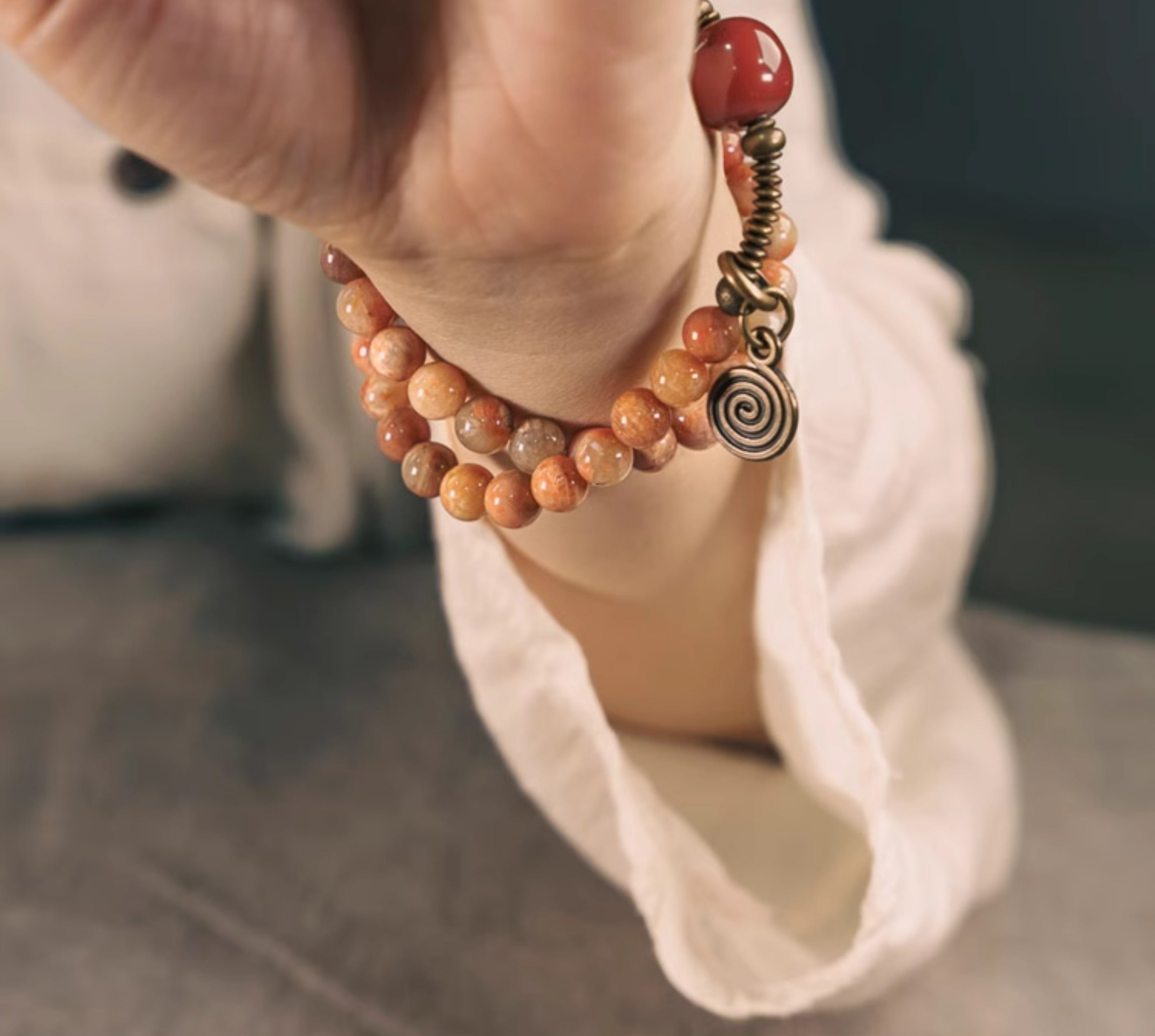 Claire Double-Wrap Coral Bracelet [TEMESR5T]