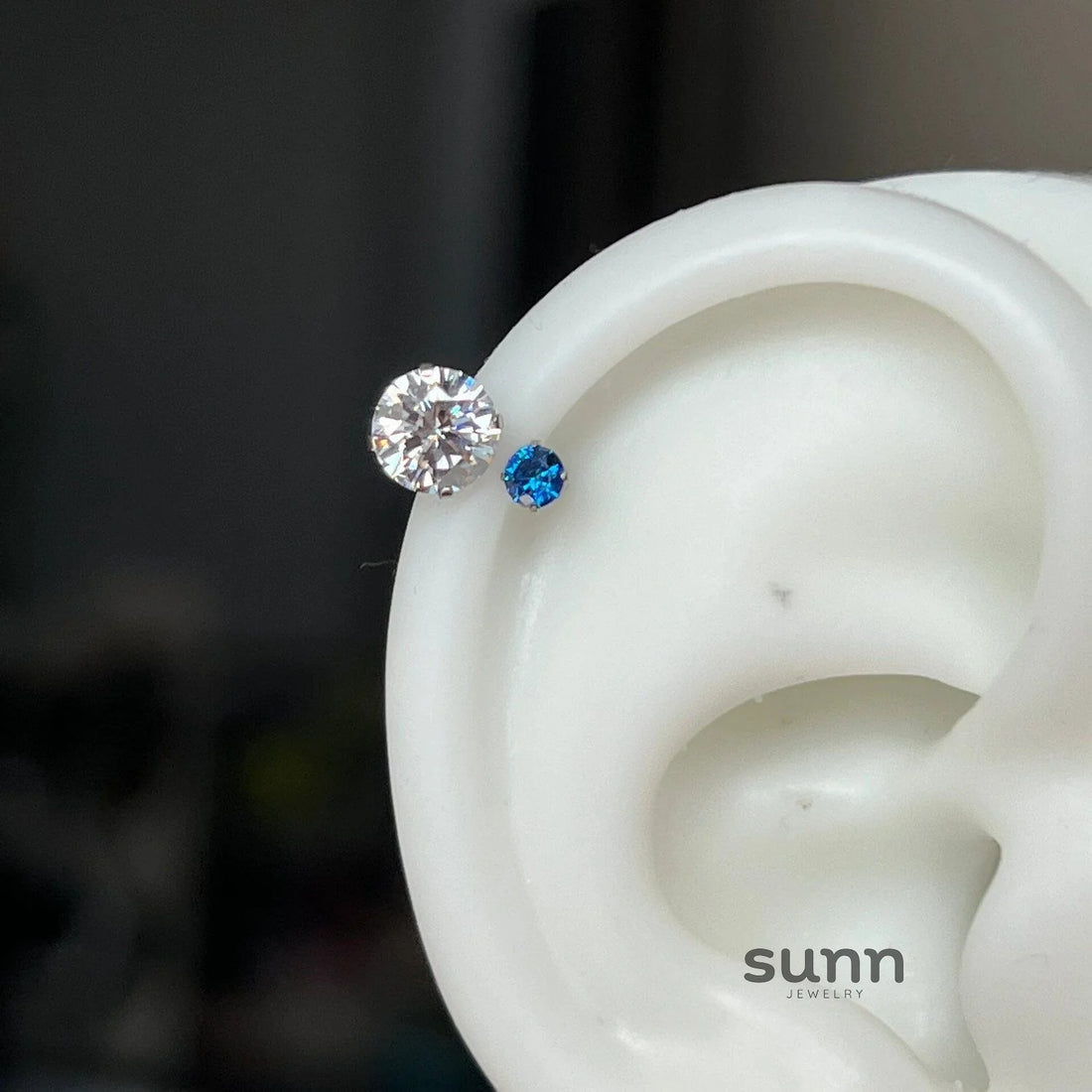Clara Macaron Horseshoe Studs