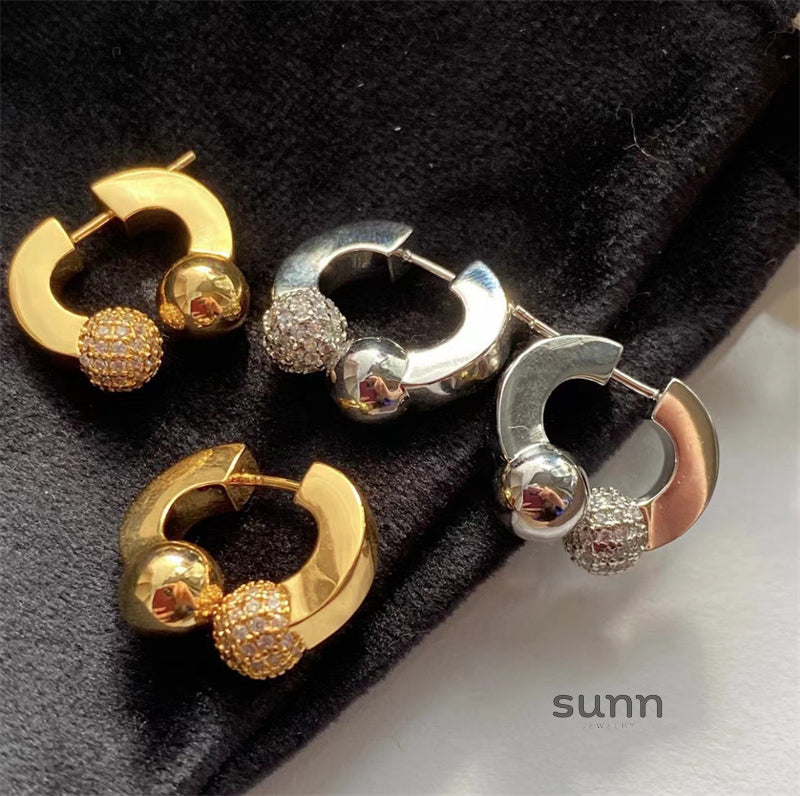 Claudia Zircon Sculpted Earrings [GM9SLQRZ]