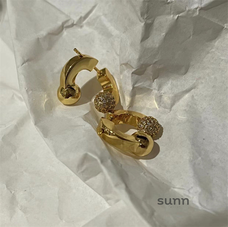 Claudia Zircon Sculpted Earrings [29W9BI5M]