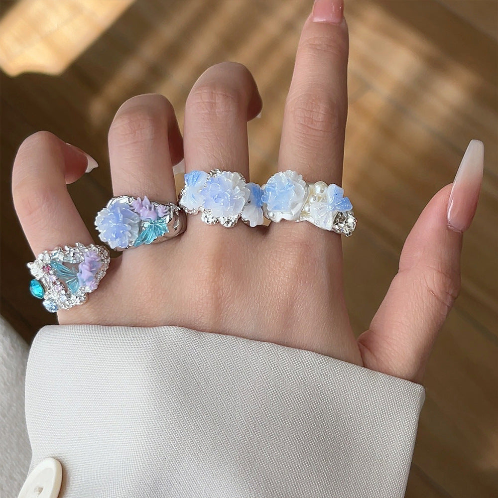 Cleo Gradient Bow Ring [1TRM76V1]