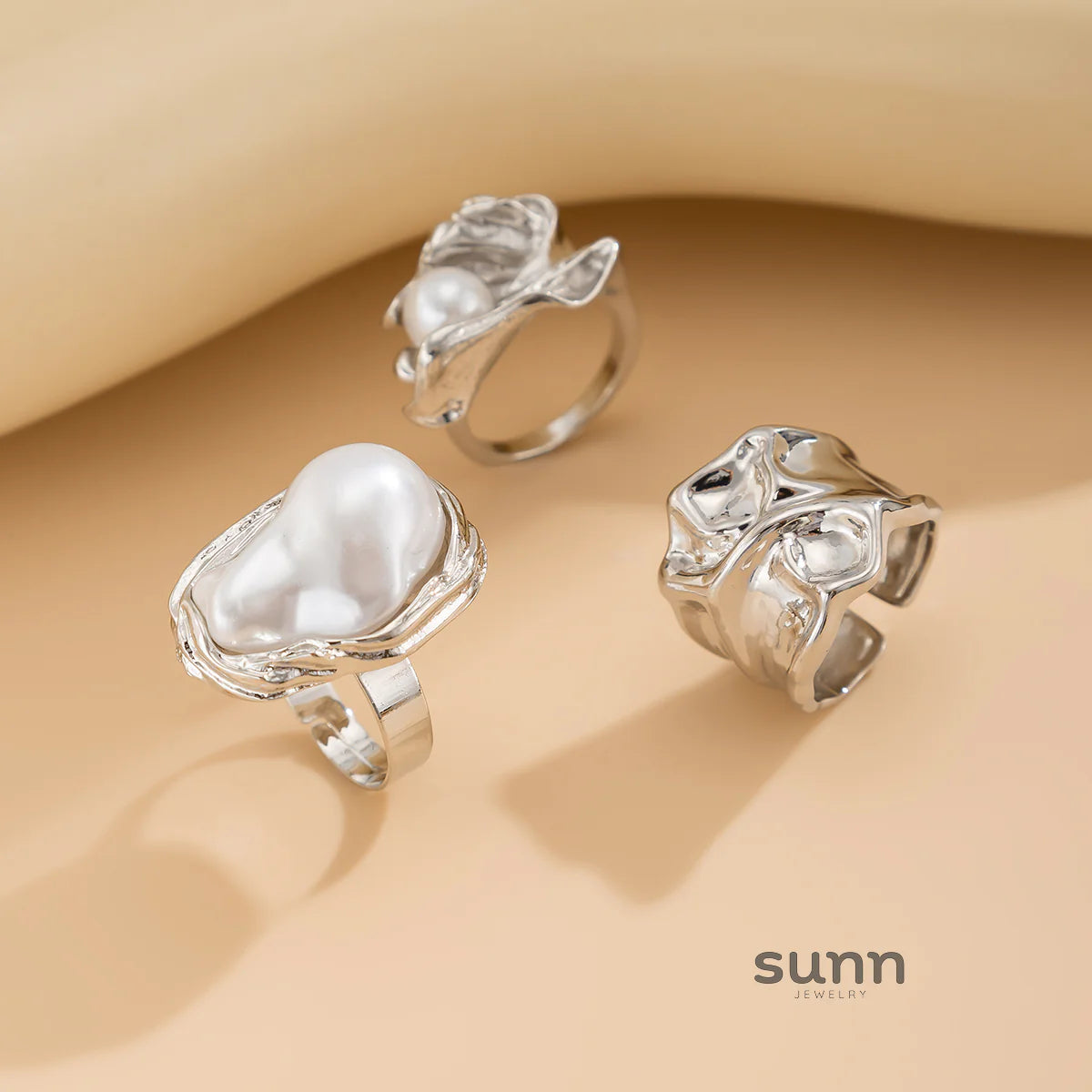 Cleopatra Baroque Pearl Ring Trio