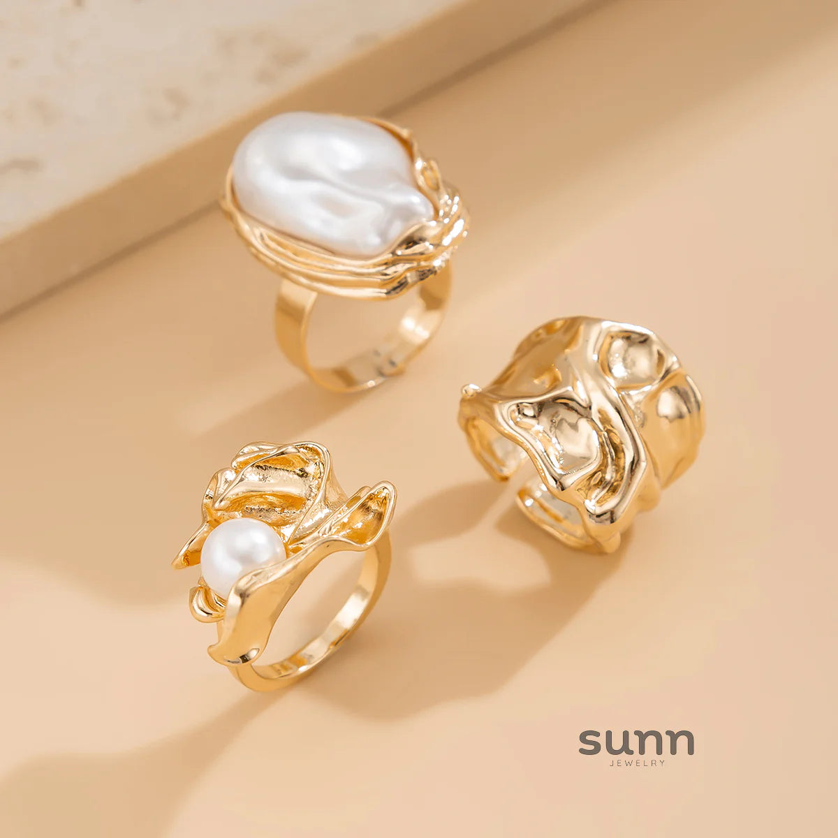 Cleopatra Baroque Pearl Ring Trio