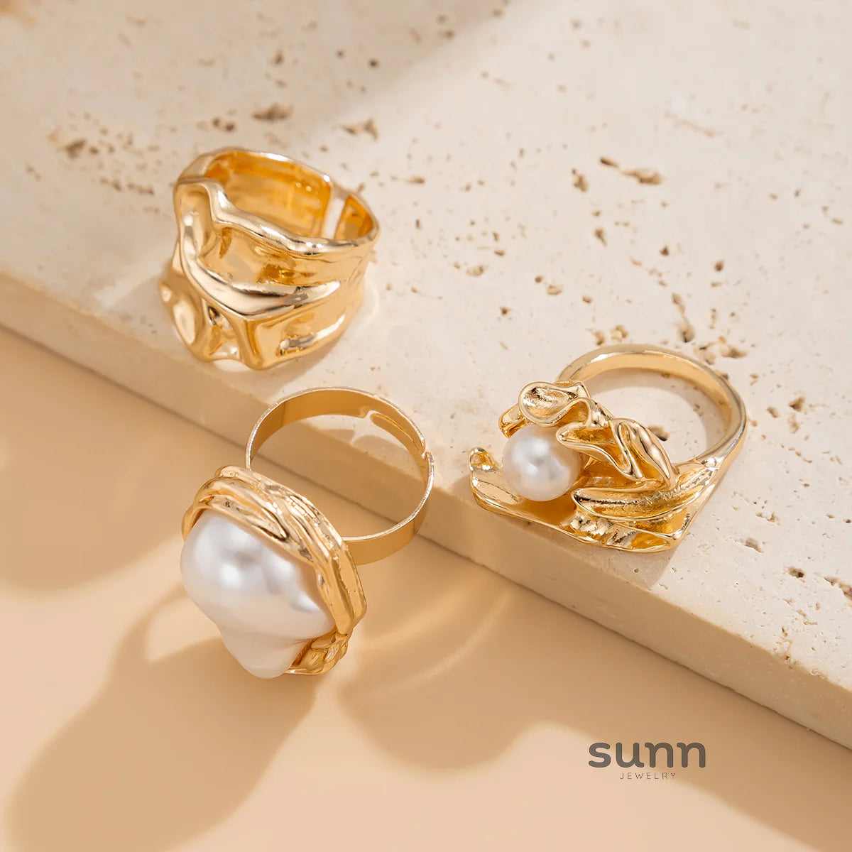Cleopatra Baroque Pearl Ring Trio