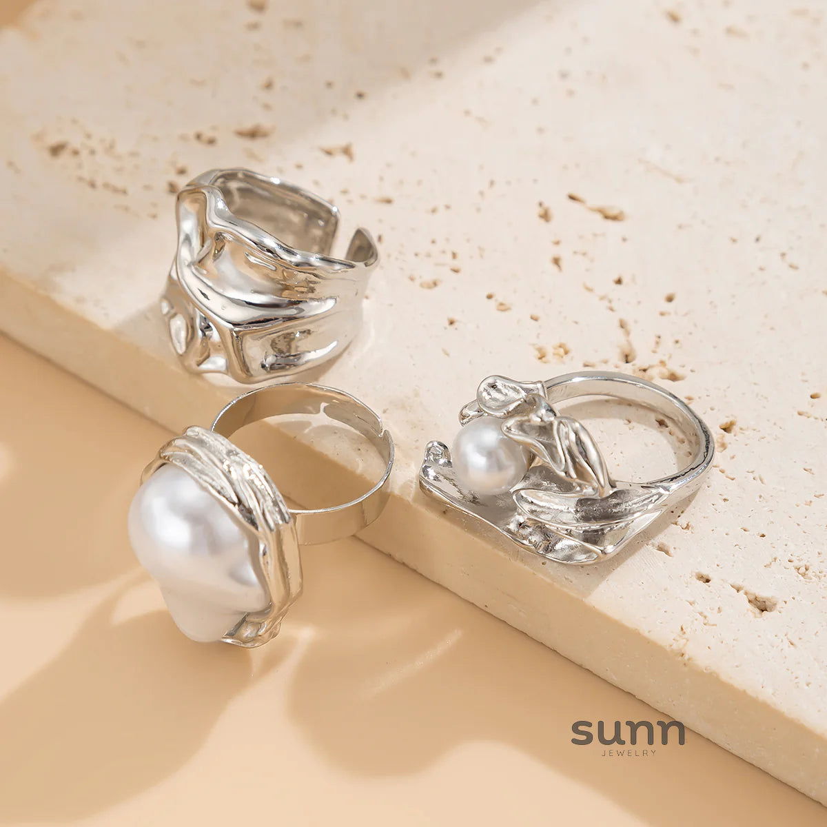 Cleopatra Baroque Pearl Ring Trio