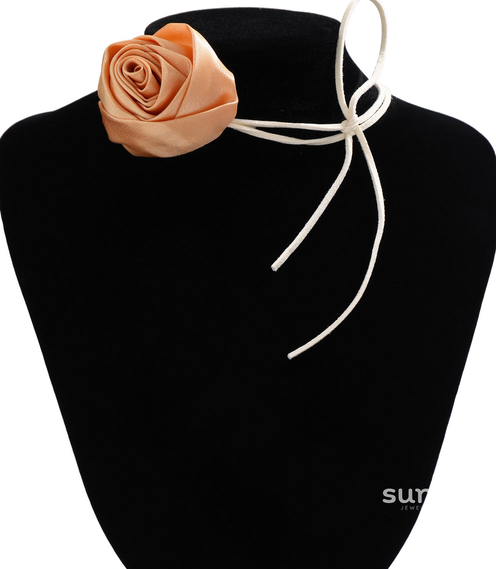 Cleopatra Velvet Camellia Choker [S6O282JS]