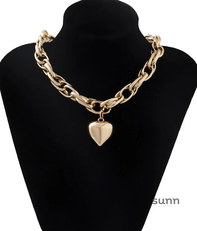 Collyns Chunky Heart Chain Necklace