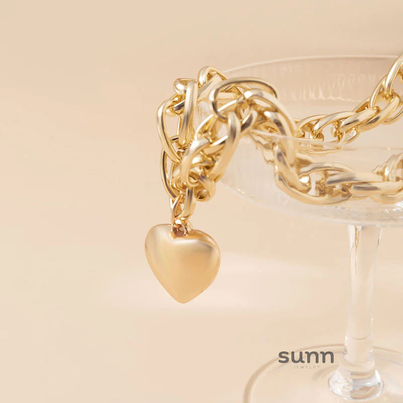 Collyns Chunky Heart Chain Necklace
