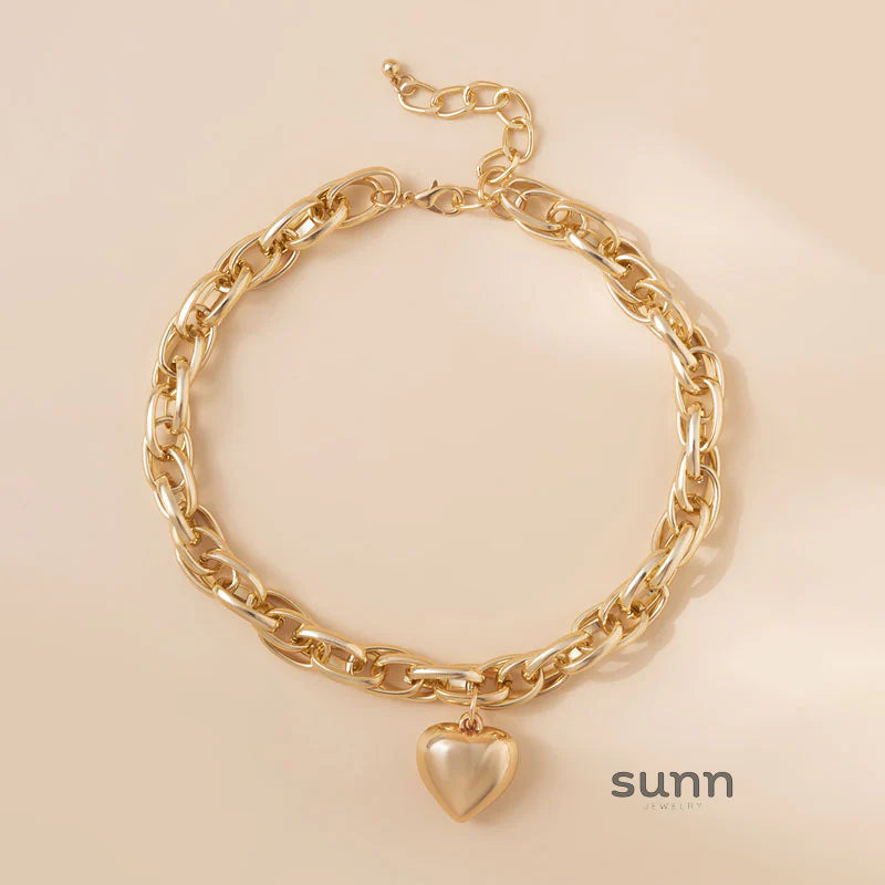 Collyns Chunky Heart Chain Necklace