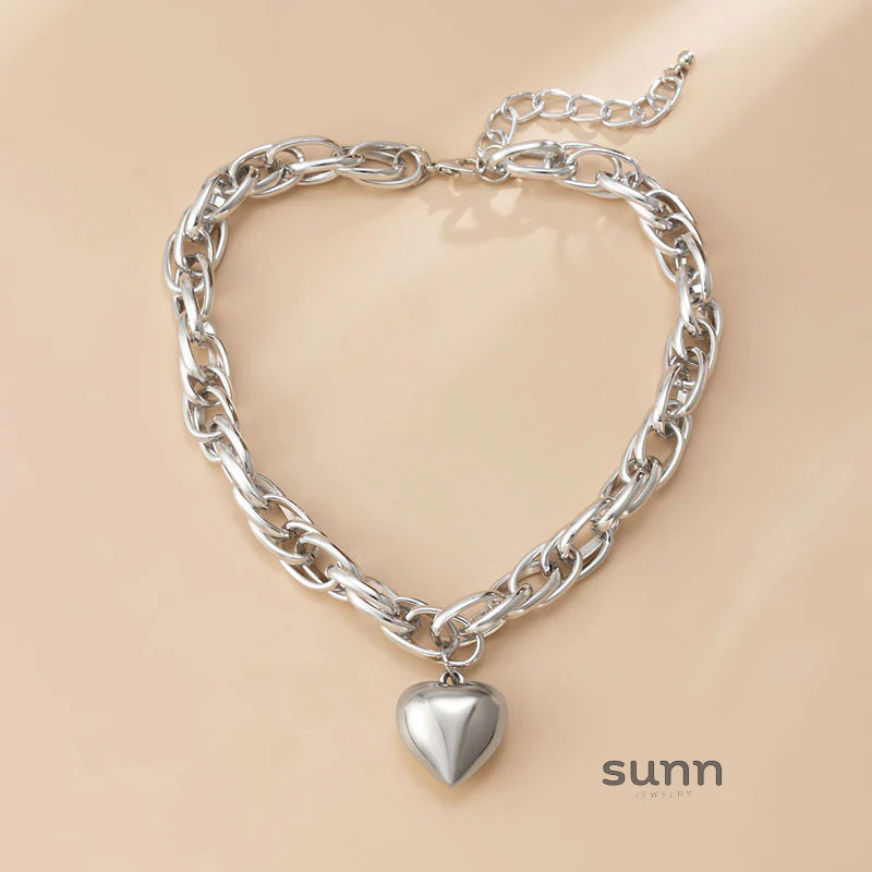Collyns Chunky Heart Chain Necklace