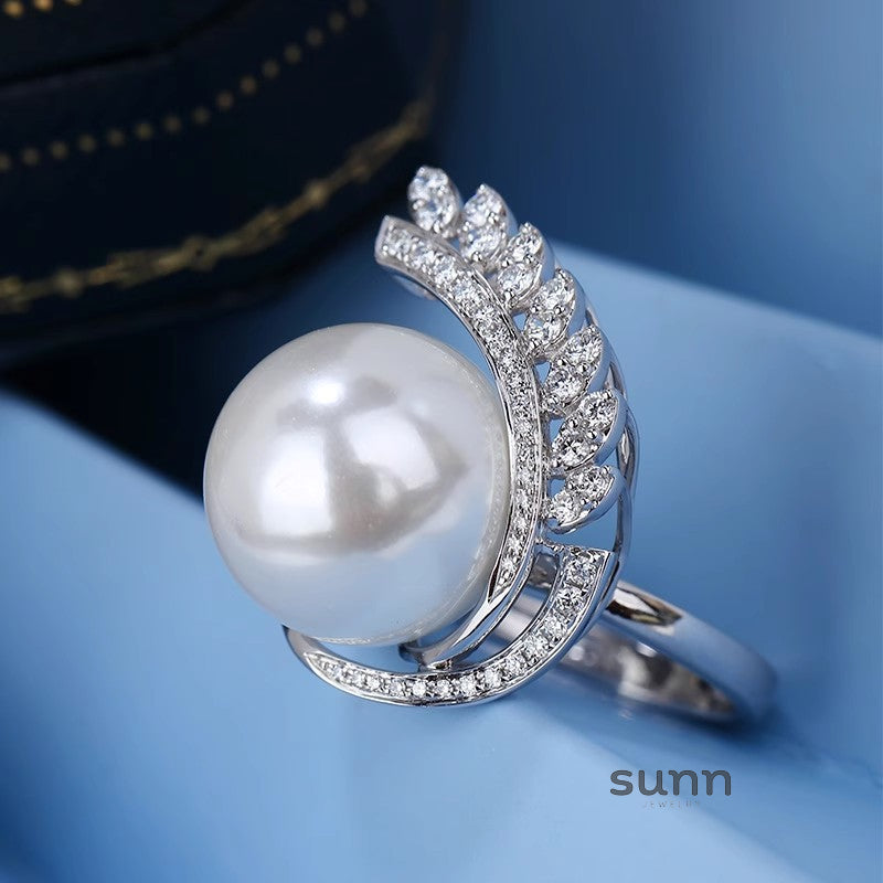 Conley Fan Pearl Ring [0613D9L1]