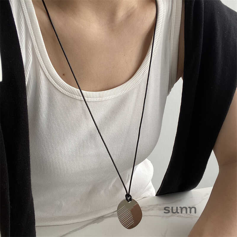 Conley Sculptural Pendant Necklace [YBJQFG42]