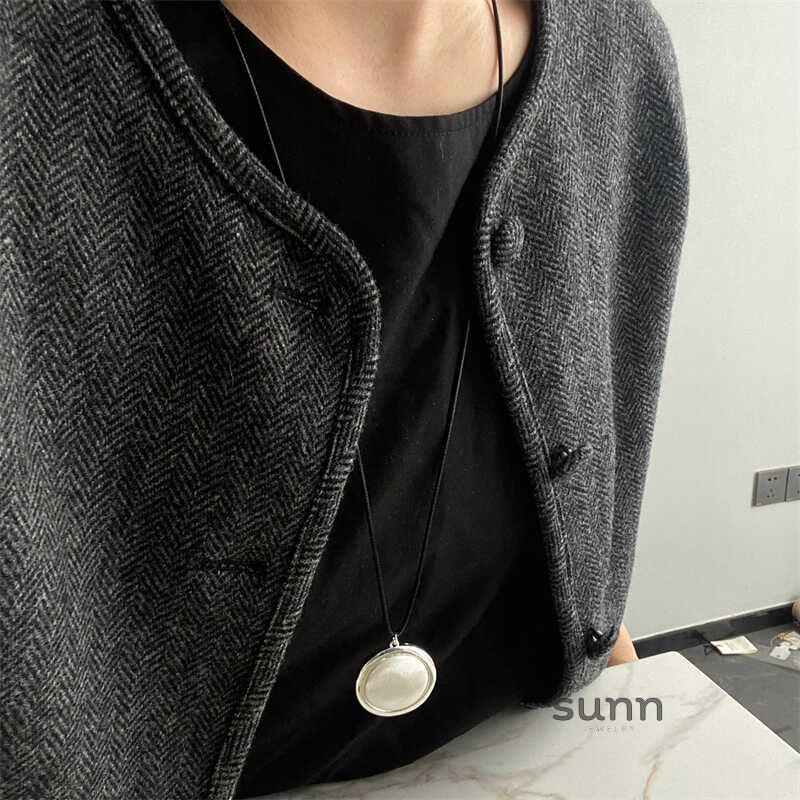 Conley Sculptural Pendant Necklace [9NCBTHIY]
