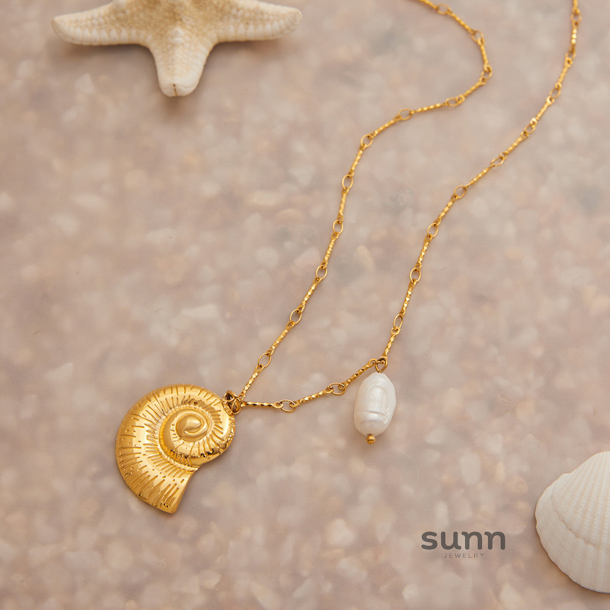 Conley Shell Pendant Necklace [LUH5K6TF]