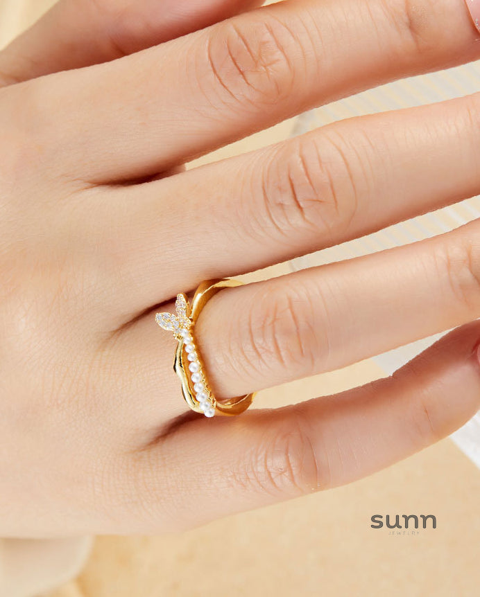 Constance Dainty Butterfly Pearl Ring [6YYBUD7Q]