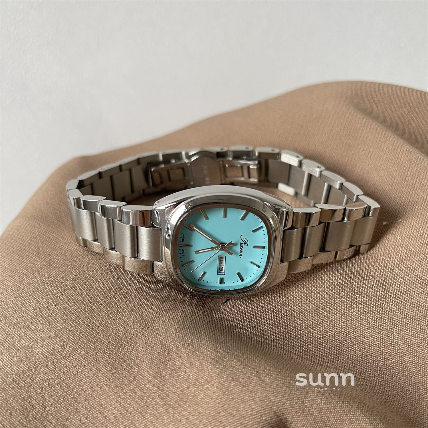 Consuelo Minimalist Steel Watch [JKO67TO2]