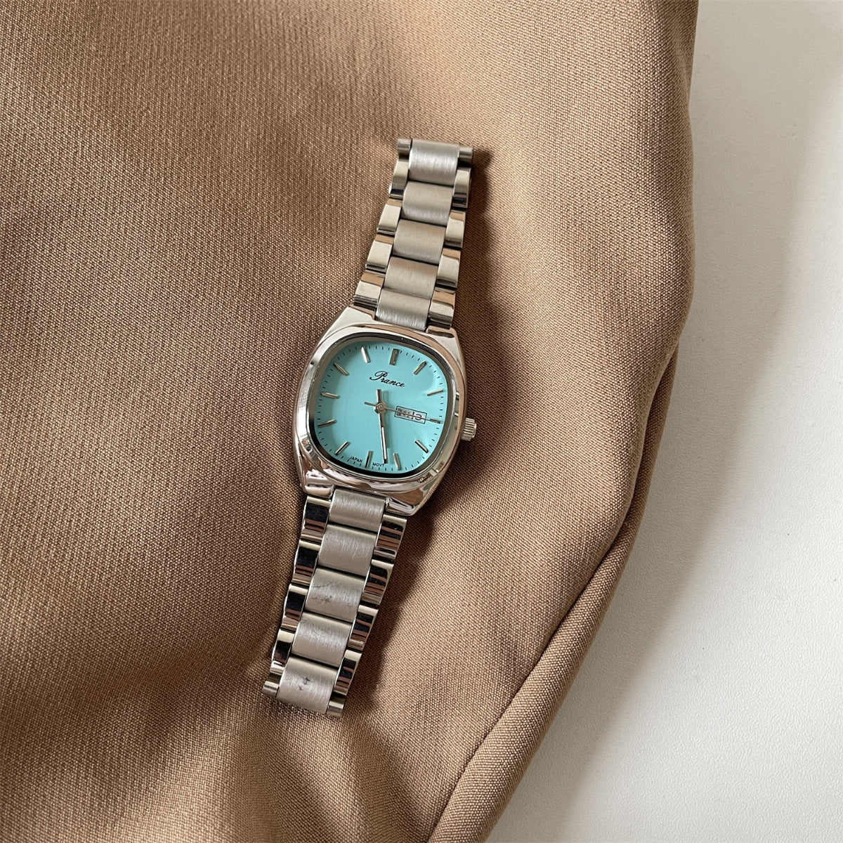 Consuelo Minimalist Steel Watch [MGG48EE9]