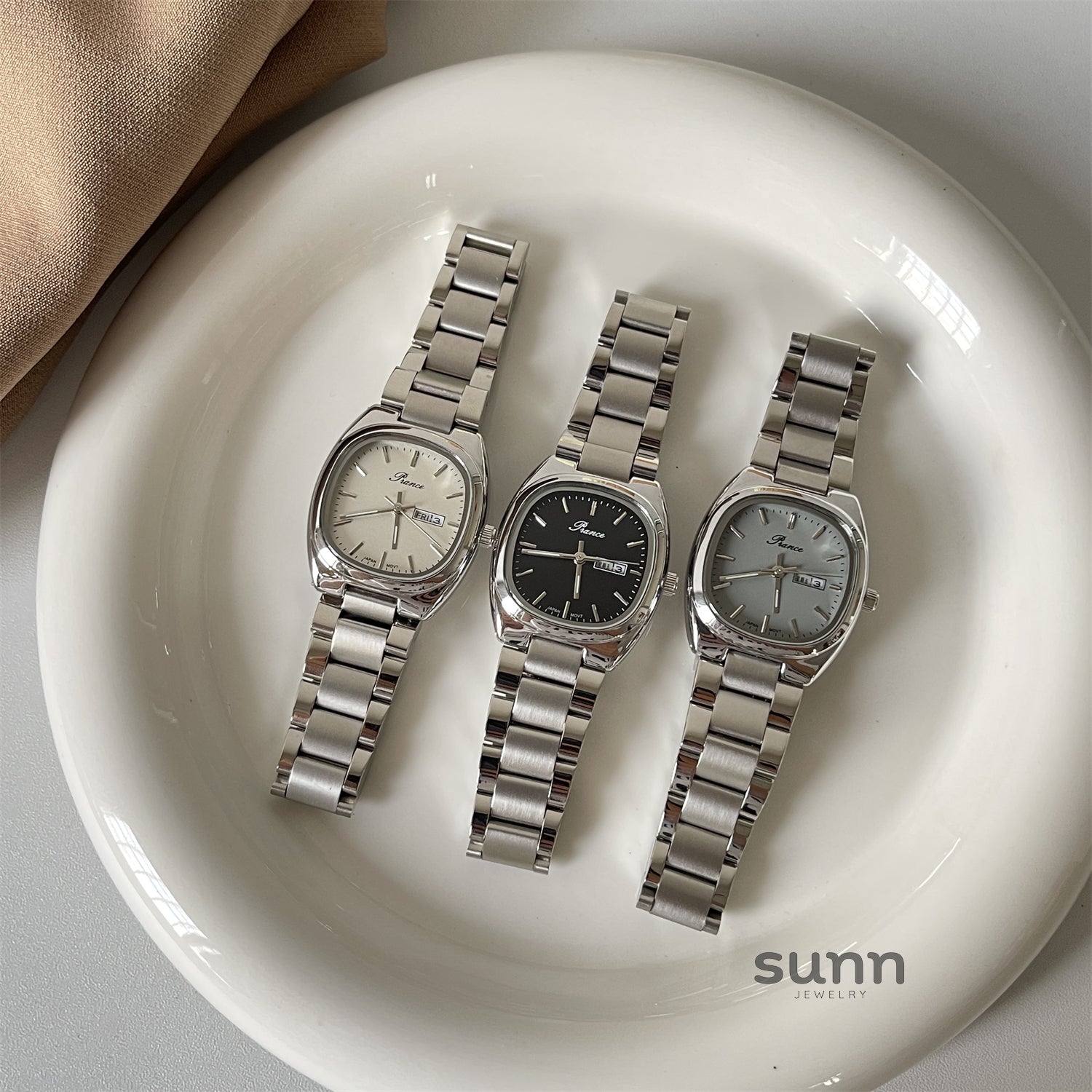 Consuelo Minimalist Steel Watch [XIFUB0VP]