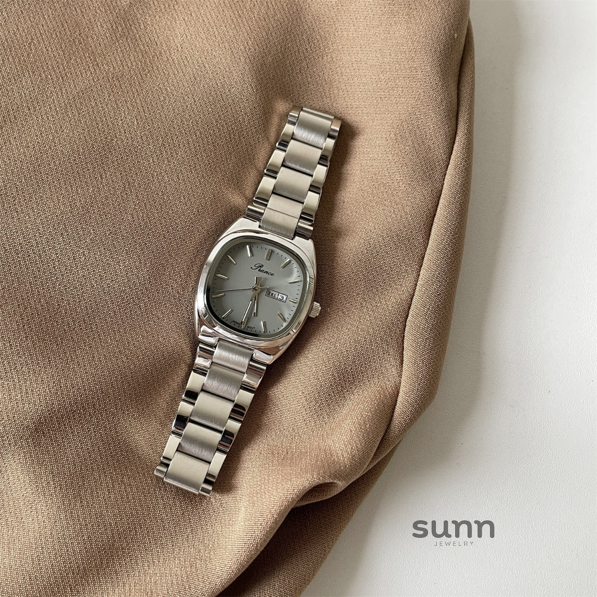 Consuelo Minimalist Steel Watch [E05YZUFQ]
