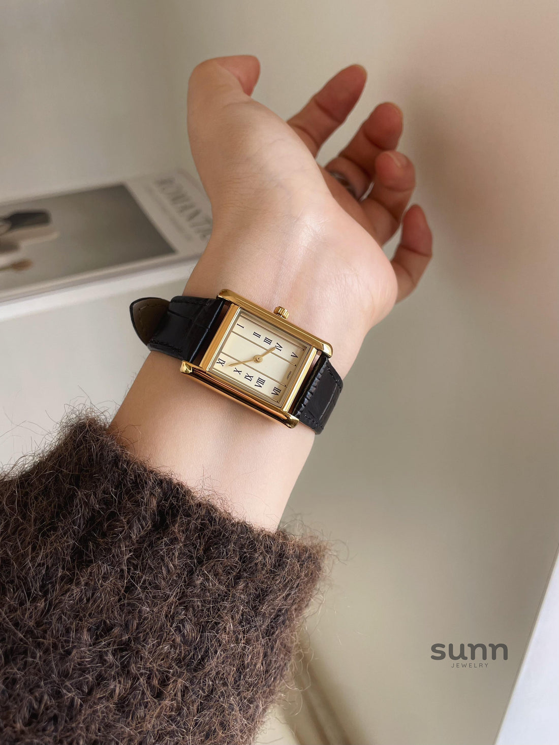 Consuelo Square Tank Watch [MRU5A6OD]