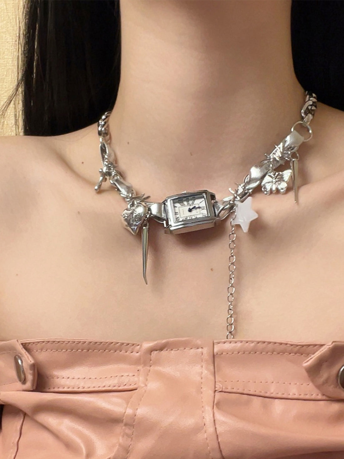 Coraleigh Leather Clock Pendant Necklace [S72HVIBE]