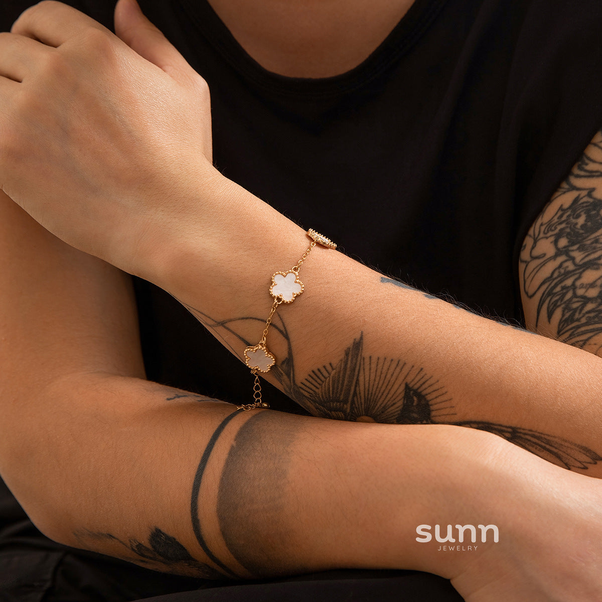 Corbin Five-Leaf Charm Bracelet [T8IF7M8A]
