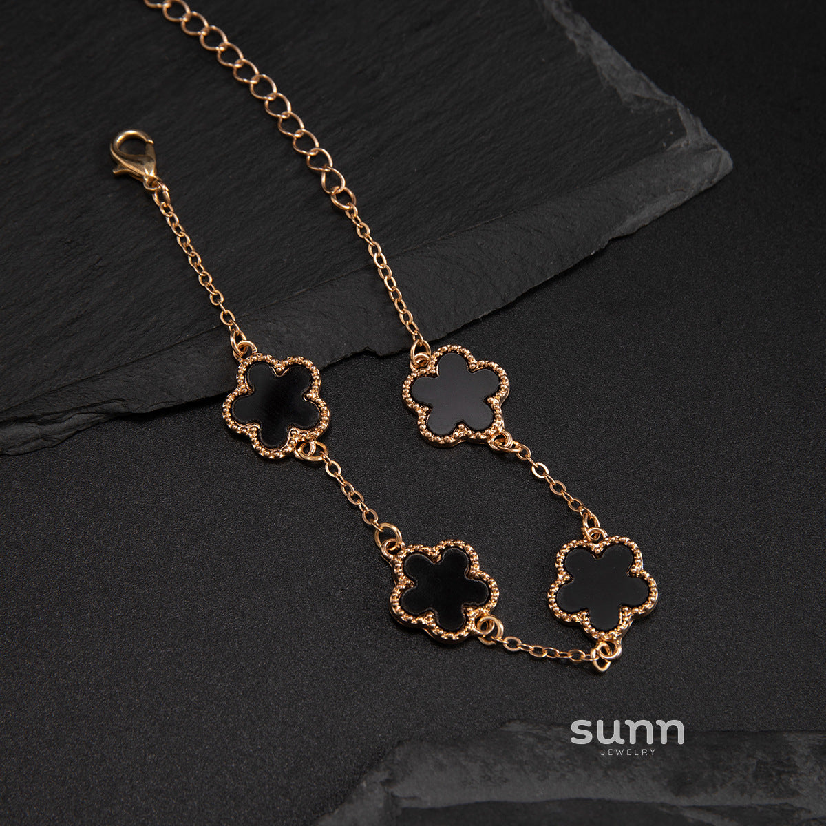 Corbin Five-Leaf Charm Bracelet [J1JY4KOD]