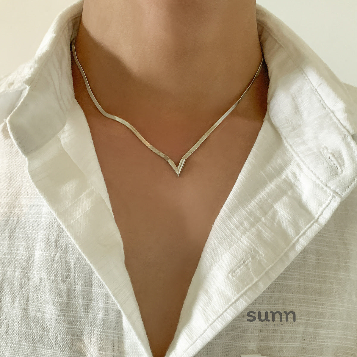 Corina Sleek Blade Chain Necklace [1BYGSBU9]