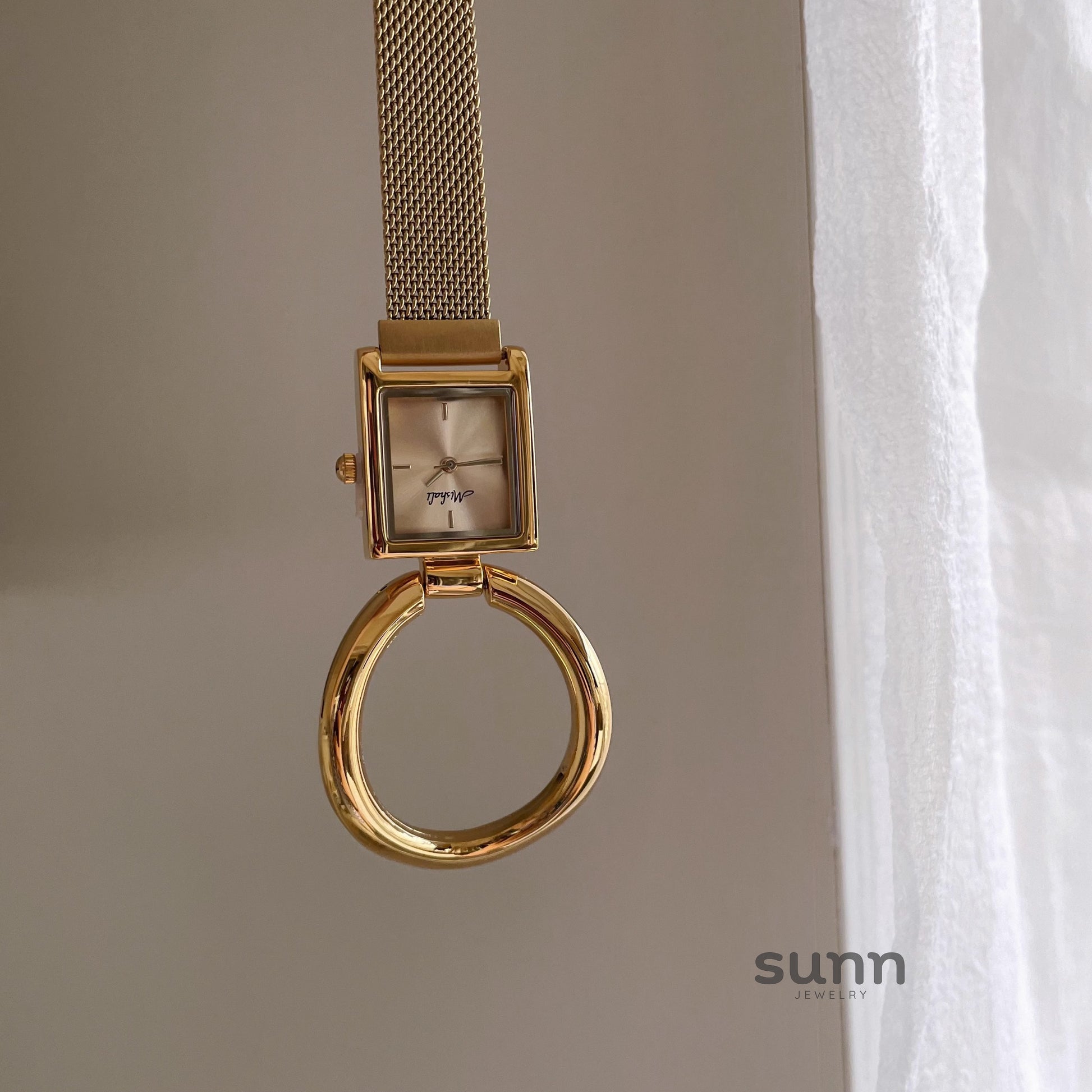 Corina Sleek Square Watch [725KM0TB]