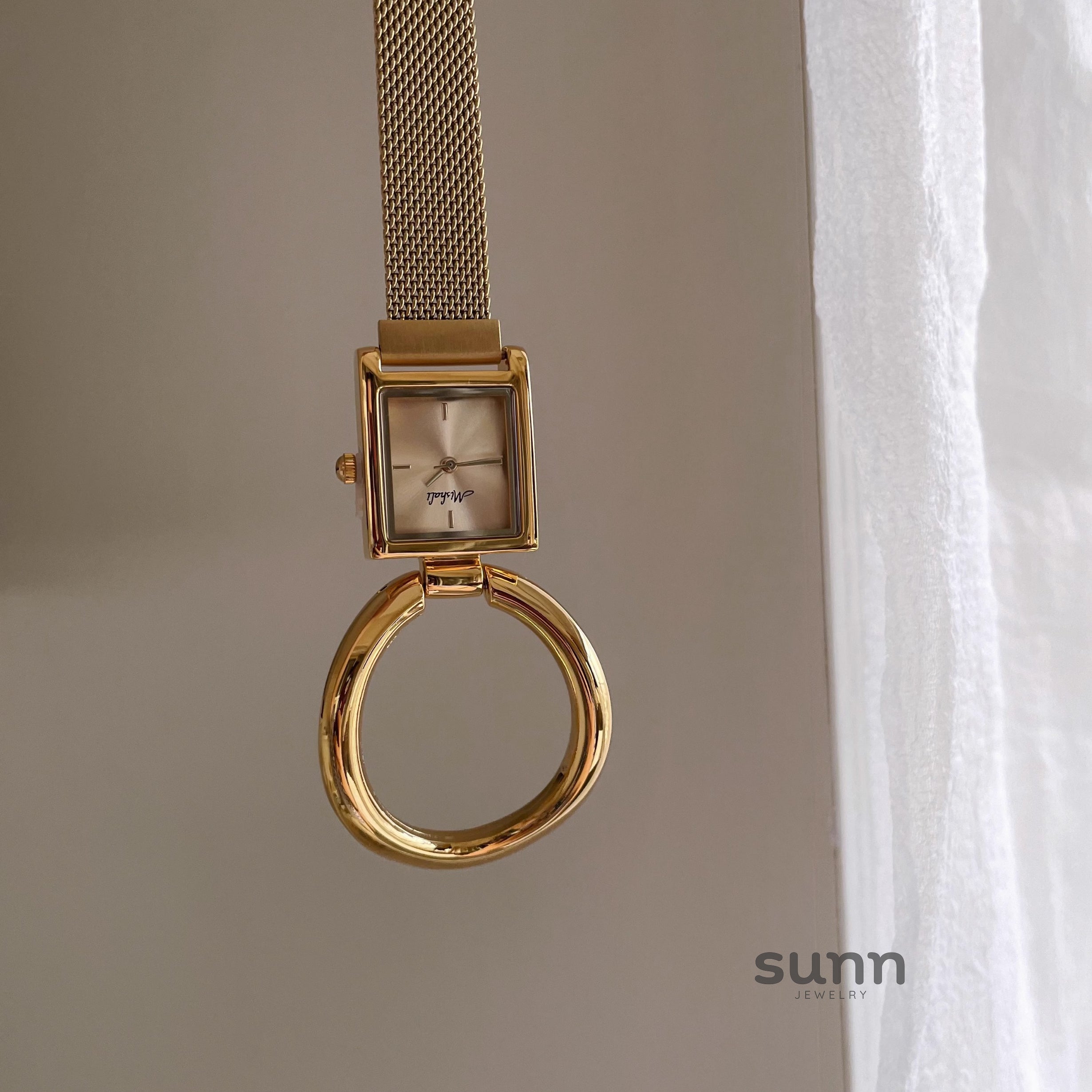 Corina Sleek Square Watch [725KM0TB]