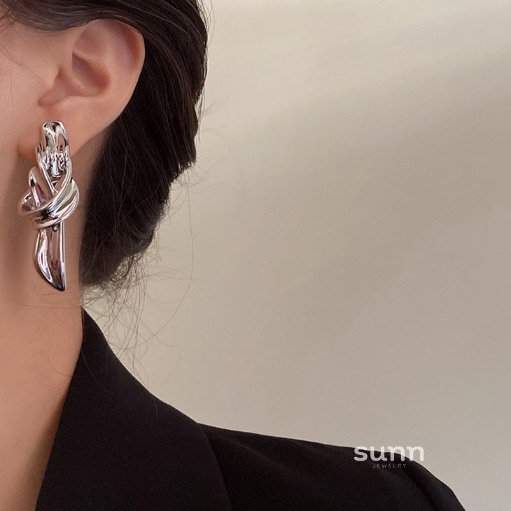 Corinne Chunky Knot Hoops [QEJ1Z5K1]