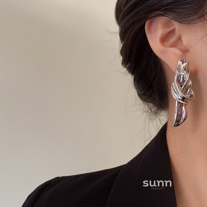Corinne Chunky Knot Hoops [0SI9VMV2]