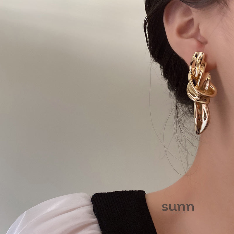 Corinne Chunky Knot Hoops [AU3G07DG]