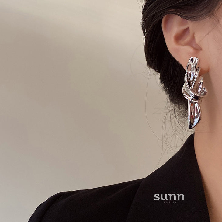 Corinne Chunky Knot Hoops [PFWPMJPL]