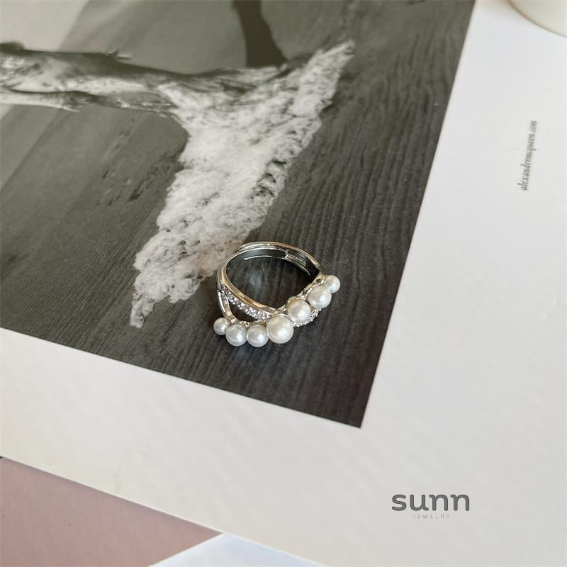 Courtlyn Open Pearl Cross Ring [TLG6137T]
