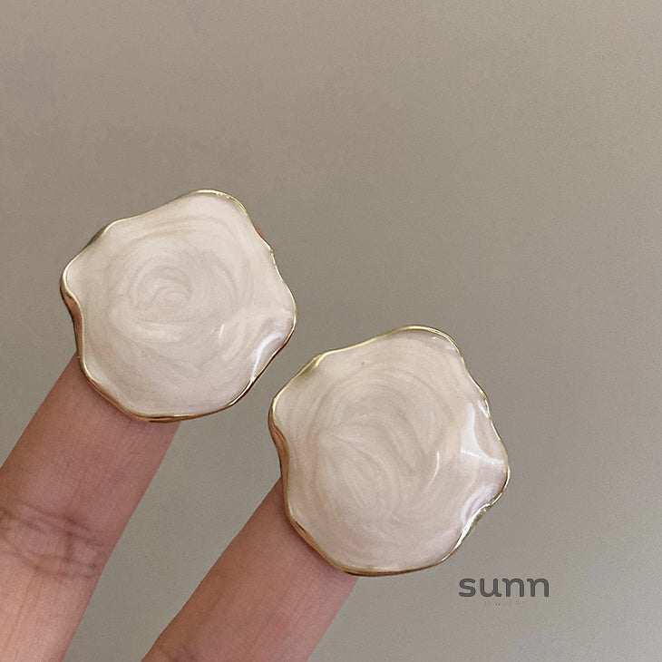 Courtney Asymmetric Glaze Earrings [JQ87T2HC]